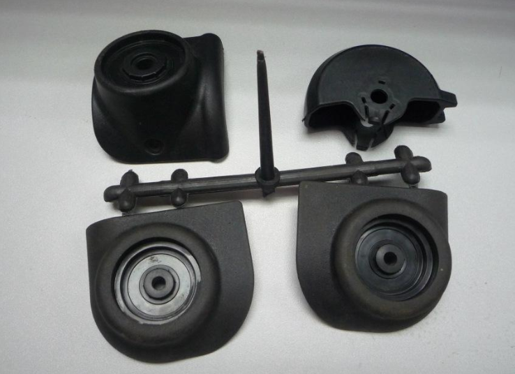 注塑(su)件加工(gong)設計的(de)注意事(shi)項